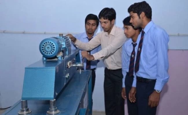 SBCET, Jaipur Labs 4.webp