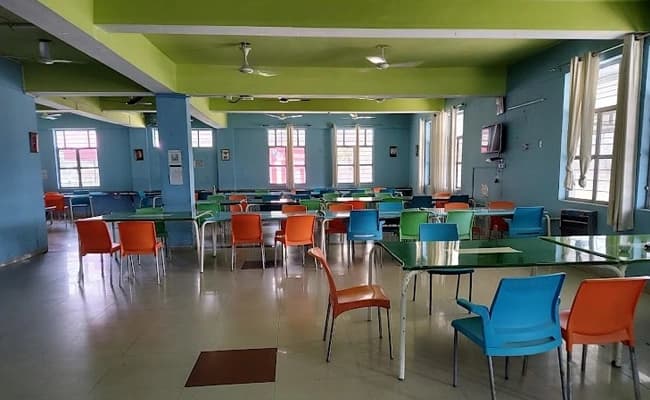cafeteria-2-cafeteria-8