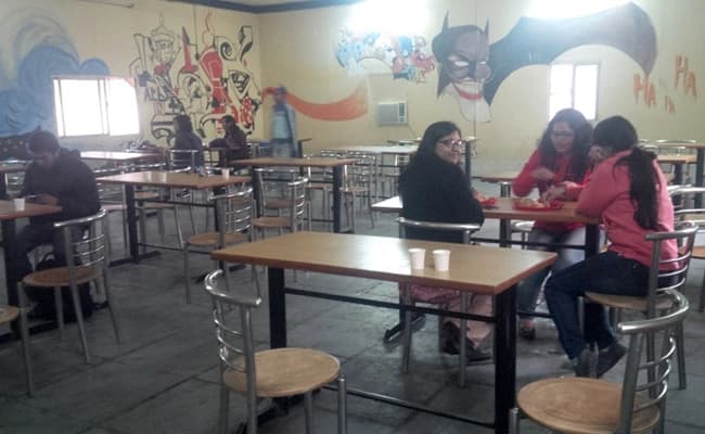 Bimtech Greater Noida Cafeteria 1.webp