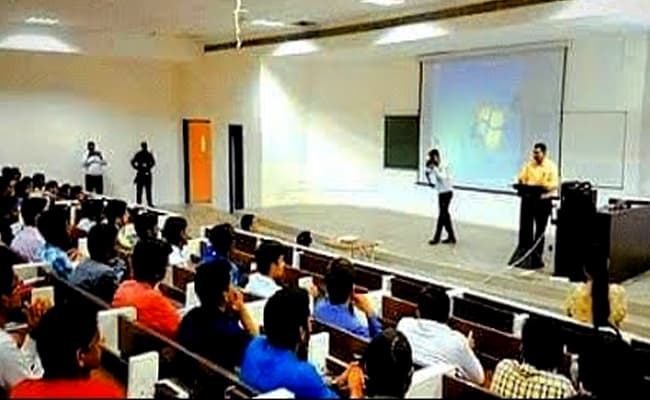 7-0005-classroom-classroom