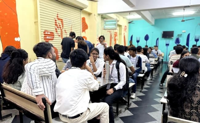 cafeteria-2-cafeteria-45