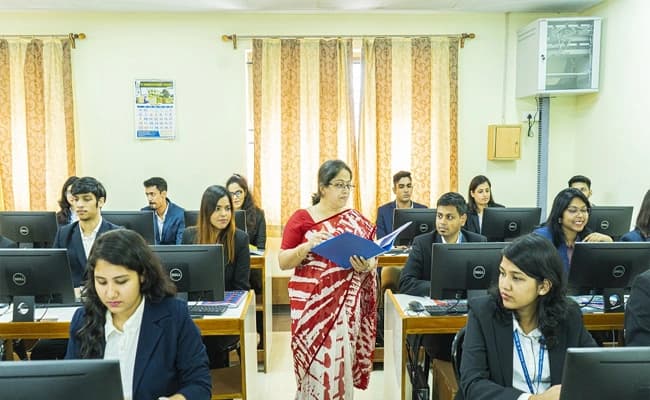 SXUK, Kolkata Labs 2.webp