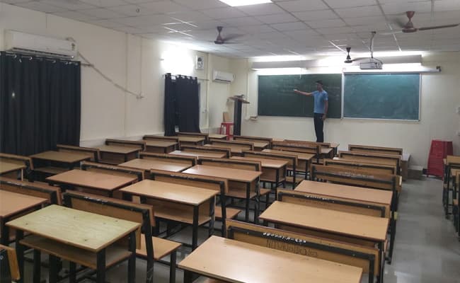 3-0010-classroom-classroom-2
