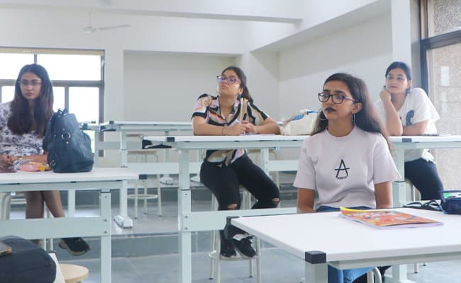 national-institute-of-fashion-technology-nift-daman-classroom-classroom-5