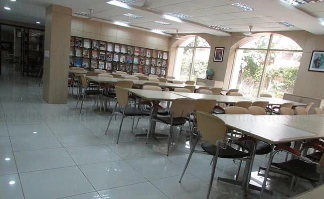 Srisiim, Delhi Cafeteria 1.webp