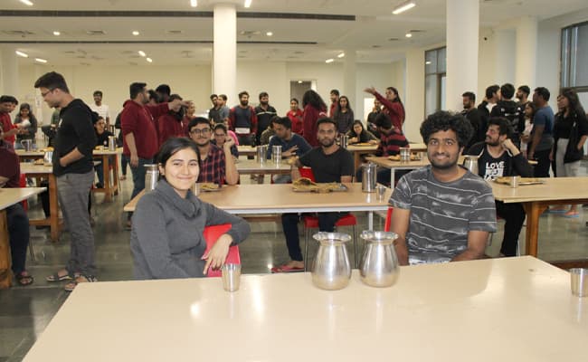 3-0006-cafeteria-cafeteria