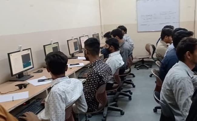 3-0005-class-classroom