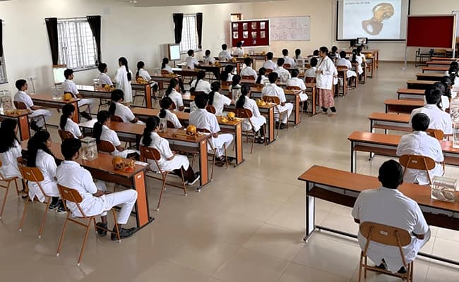 classroom2-classroom-17