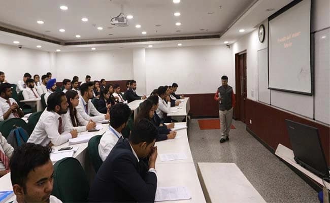 APIM Jasola Vihar, Delhi Classroom 1.webp