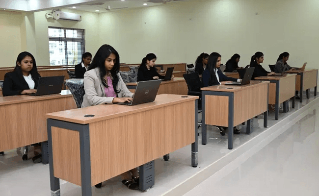 SOIM, Hyderabad Classroom 5.png