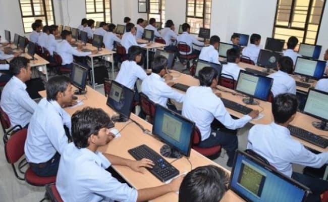 SBCET, Jaipur Labs 1.webp