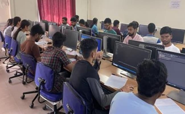 3-0008-classroom-classroom-5