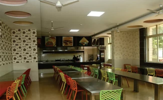 1-0002-layer-1-cafeteria