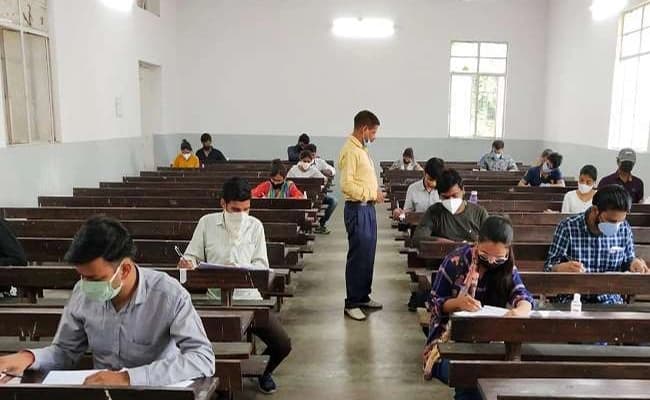 University of Lucknow Classroom 2.webp