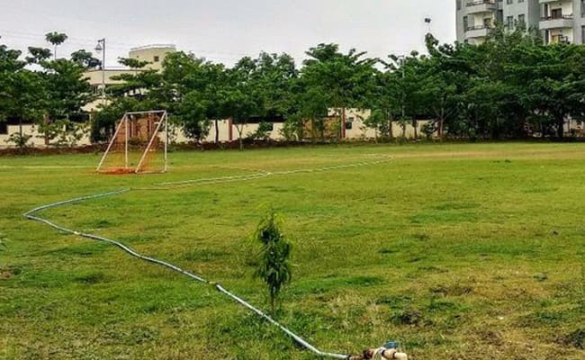 8-0004-ground-ground-2