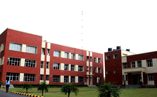 himgiri-zee-university-hzu-0004-layer-1-infrastructure