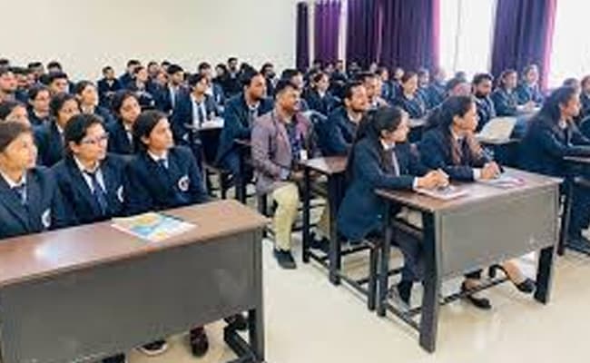 kipm-college-of-engineering-and-technology-kipm-classroom-0001-layer-3-classroom