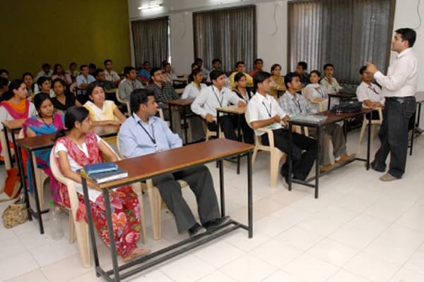 imt nagpur classroom 2.webp