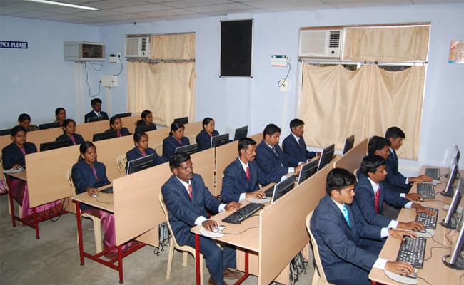 1-0004-layer-1-classroom-148