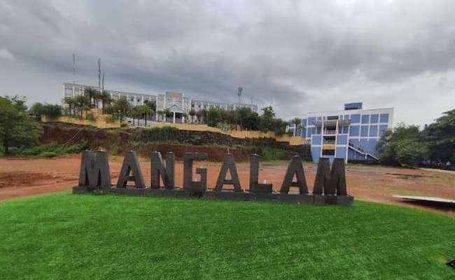 mangalam-college-of-management-studies-ettumanoor-classroom-0002-layer-3-classroom