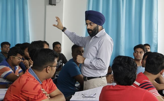 gallery-0001-class4-classroom-65