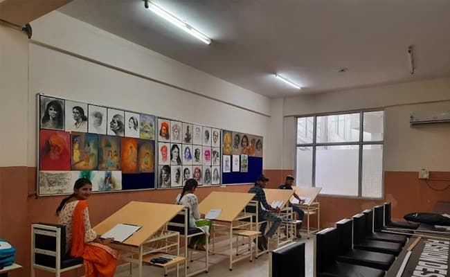 1-0003-layer-2-classroom-120