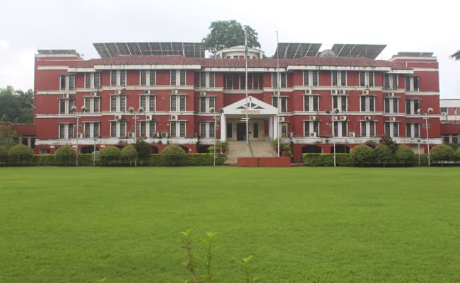 gujarat-national-law-university-gnlu-gandhinagar-infrastructure-0001-layer-4-infrastructure