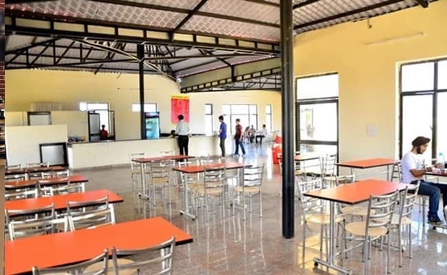 cafeteria-2-cafeteria-52