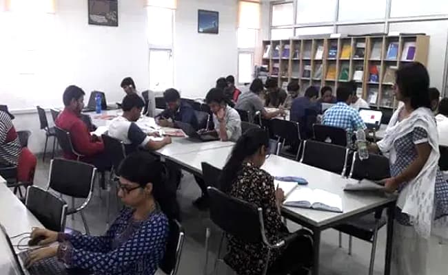 1-0000-layer-5-classroom-100