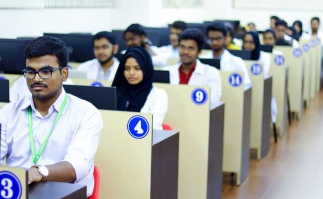 yenepoya-deemedtobe-university-bangalore-powered-by-emversity-0003-class3-classroom