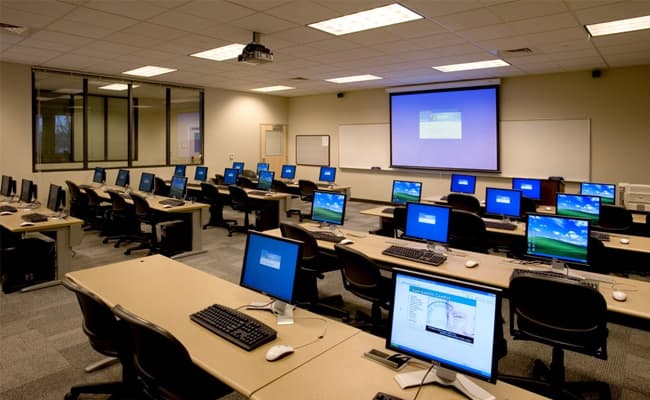1-0004-layer-1-classroom-222