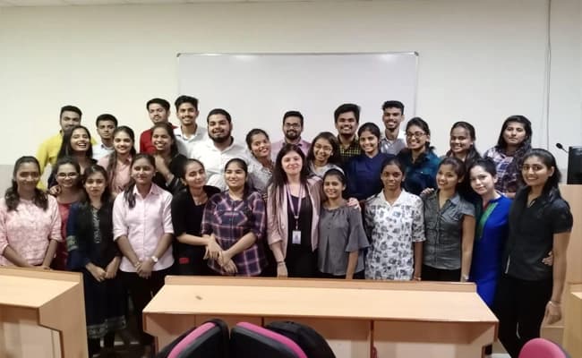SVIIMS, Mumbai Classroom 2.webp