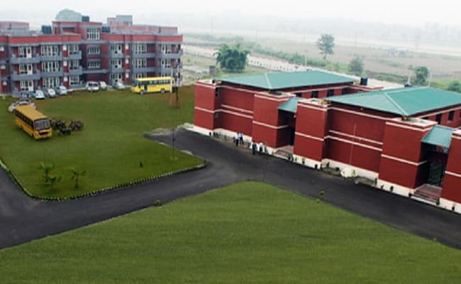 himgiri-zee-university-hzu-0003-layer-2-infrastructure