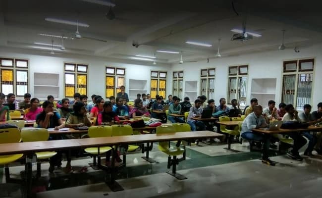 KL University, Guntur Classroom 1.webp