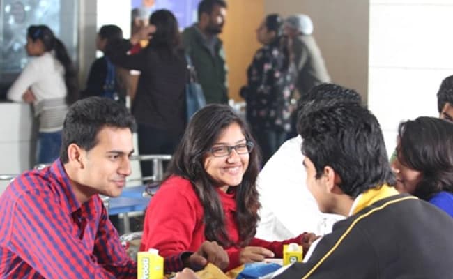 Amity University, Gurgaon Cafe 1.webp