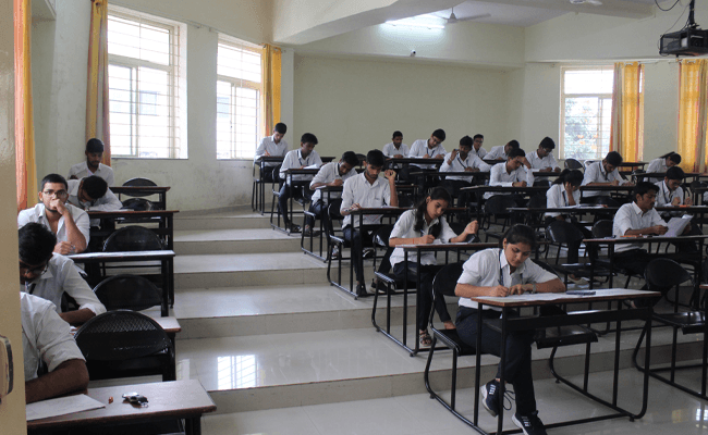 MMIT, Pune Classroom 1.png