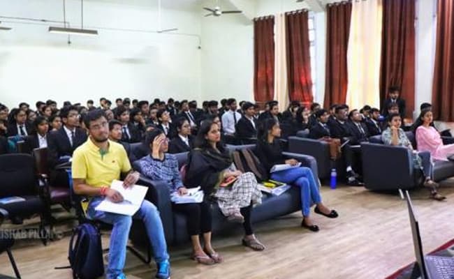 dharmashastra-national-law-university-classroom-0002-layer-2-classroom