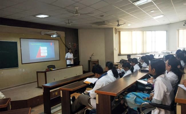 class2-classroom-24