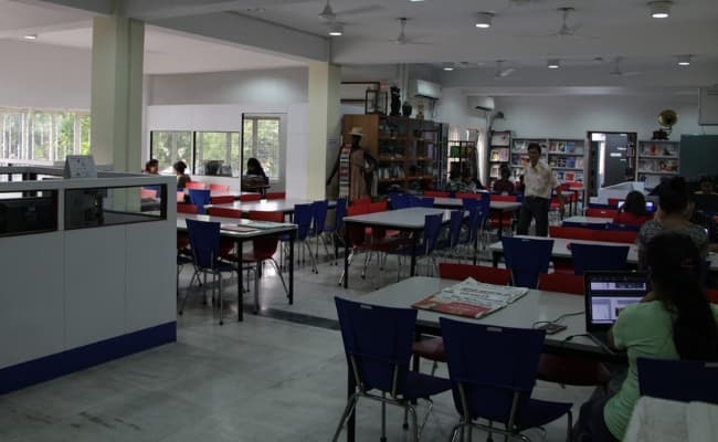9-cafeteria
