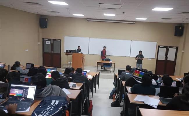 gallery-0003-class2-classroom-90