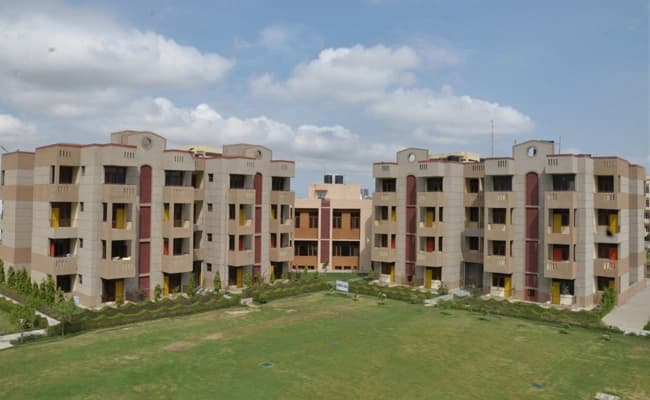 AIM, Greater Noida Infra 2.webp