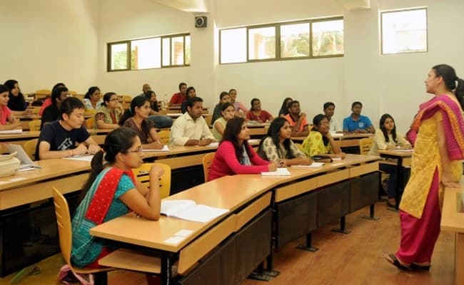 SIBM, Pune Classroom 1.webp