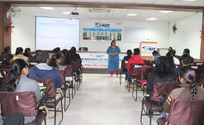 KIT, Kanpur Classroom 2.webp
