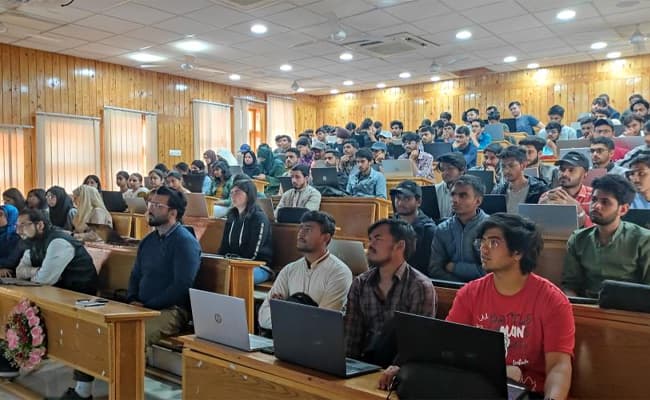 3-0008-classroom-classroom-4