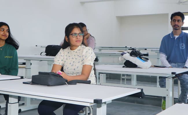 national-institute-of-fashion-technology-nift-daman-classroom-classroom