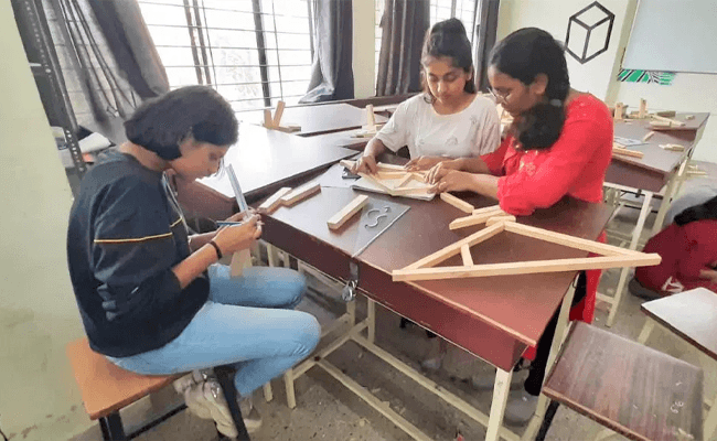 MMIT, Pune Labs 2.png