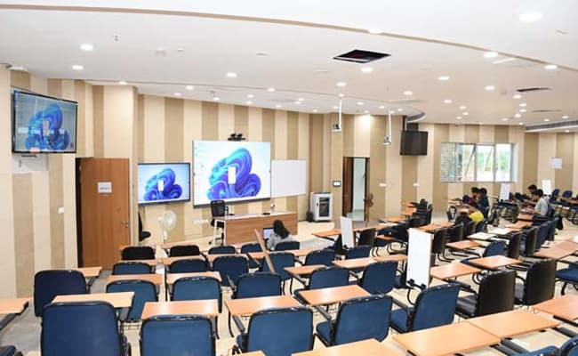 gallery-0004-class1-classroom-74