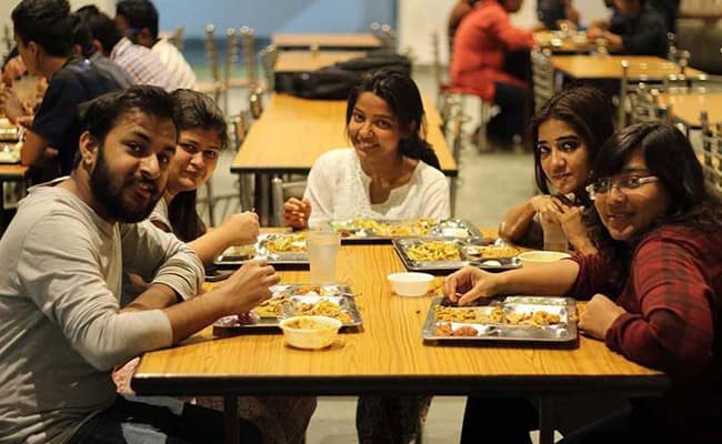 gallery-0014-cafeteria1-cafeteria-47