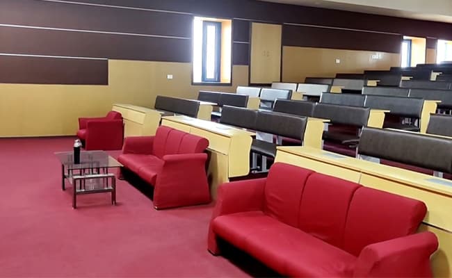 7-0007-classroom-classroom