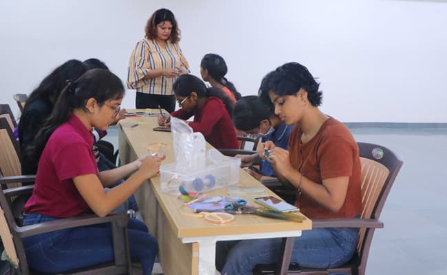 national-institute-of-fashion-technology-nift-daman-classroom-classroom-2